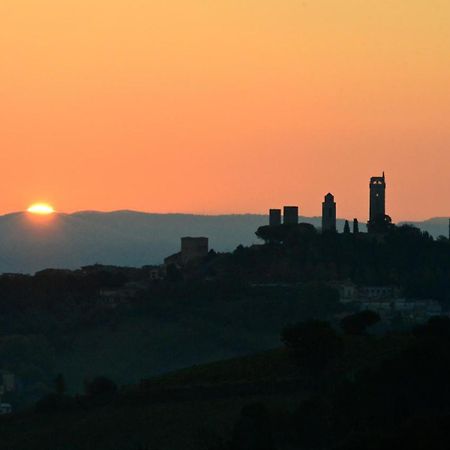 Гостевой дом Fattoria Di Fugnano Сан-Джиминьяно Экстерьер фото