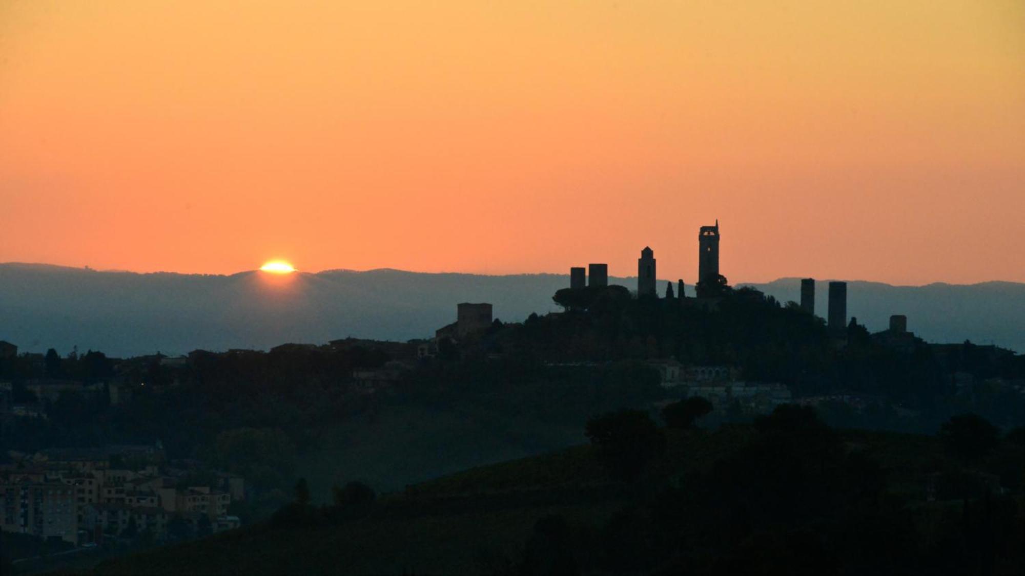 Гостевой дом Fattoria Di Fugnano Сан-Джиминьяно Экстерьер фото