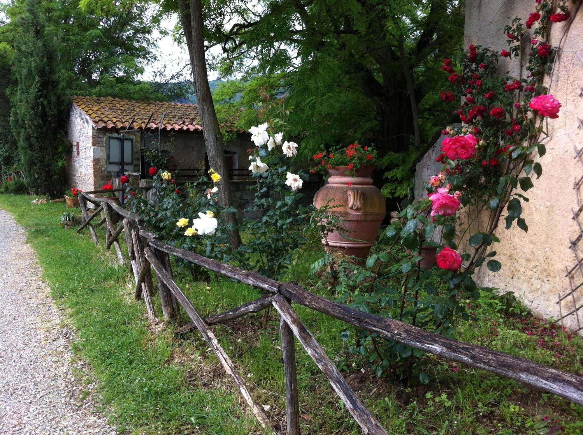 Гостевой дом Fattoria Di Fugnano Сан-Джиминьяно Экстерьер фото