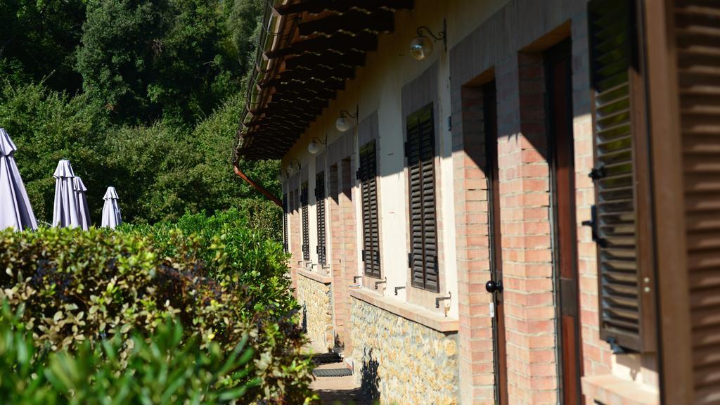 Гостевой дом Fattoria Di Fugnano Сан-Джиминьяно Экстерьер фото